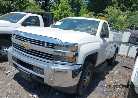 2015 Chevrolet Silverado 2500Hd Wt z USA, uszkodzony, nr VIN 1GB0KUEGXFZ140170